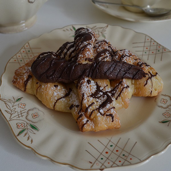 Croissant relleno de nutella
